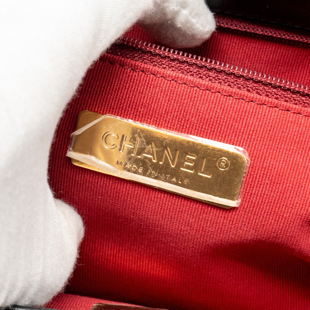CHANEL SMALL 19 BAG LAMBSKIN BLACK MULTICOLOR HARDWARE (MICROCHIP)