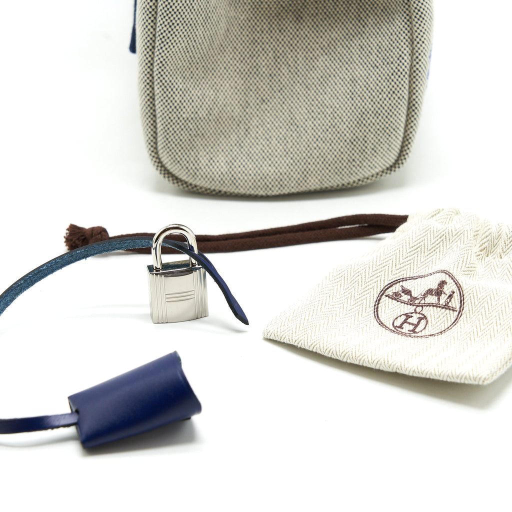 HERMES HERBAG ZIP 31 TOILE H EN RELIEF BRIDES SAPHIR