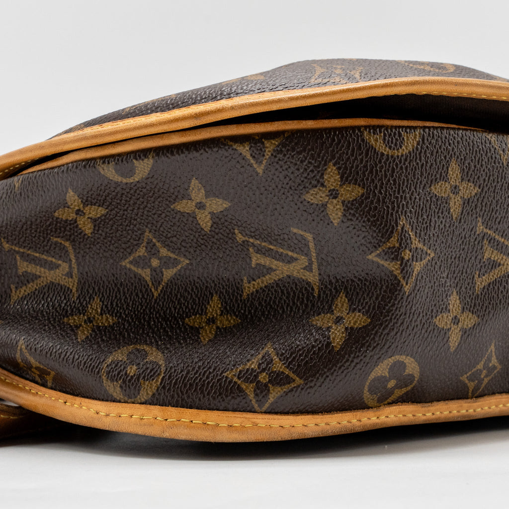 LOUIS VUITTON MENILMONTANT MM HALF MOON BAG MONOGRAM CANVAS GHW