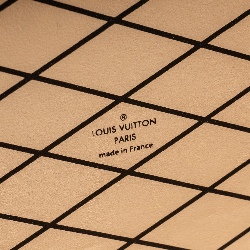 LOUIS VUITTON PETIT MALLE EPI BLACK GHW
