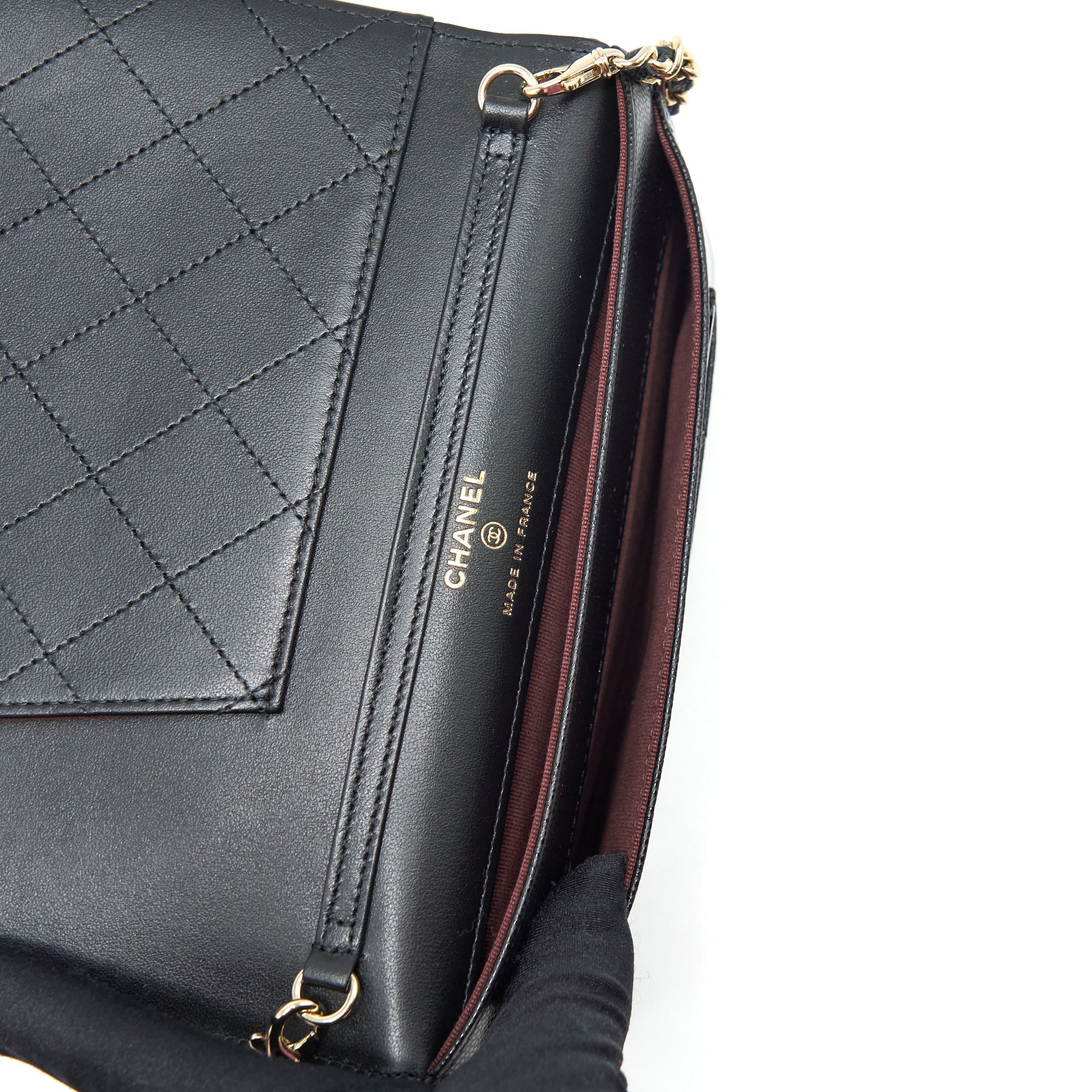 CHANEL 2 IN 1 WALLET ON CHAIN CAVIAR BLACK GHW