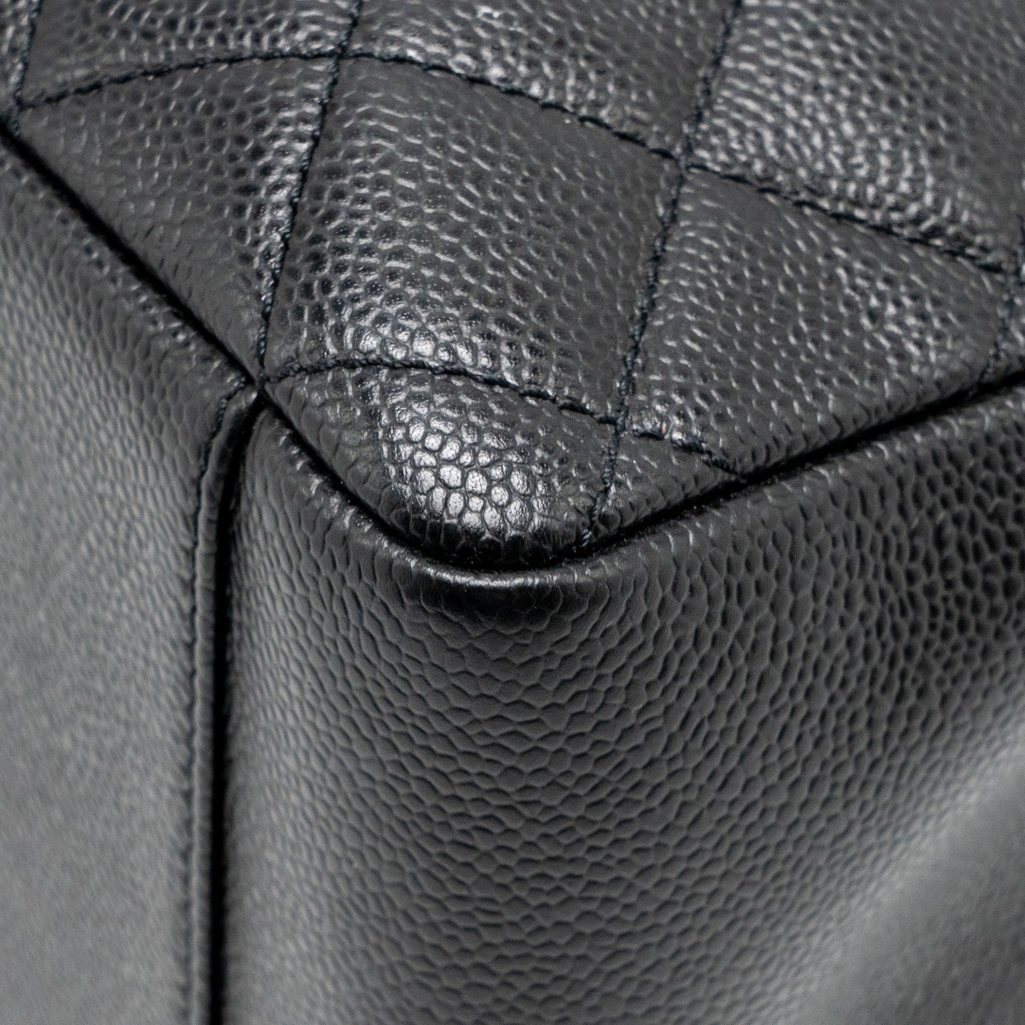 CHANEL GRAND SHOPPING TOTE CAVIAR BLACK SHW