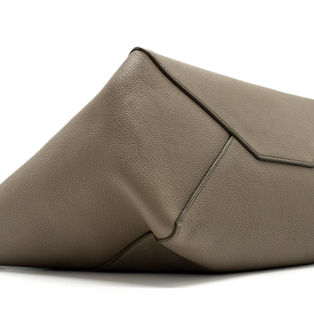 CELINE SMALL CABAS PHANTOM BAG GRAINED CALFSKIN TAUPE GHW