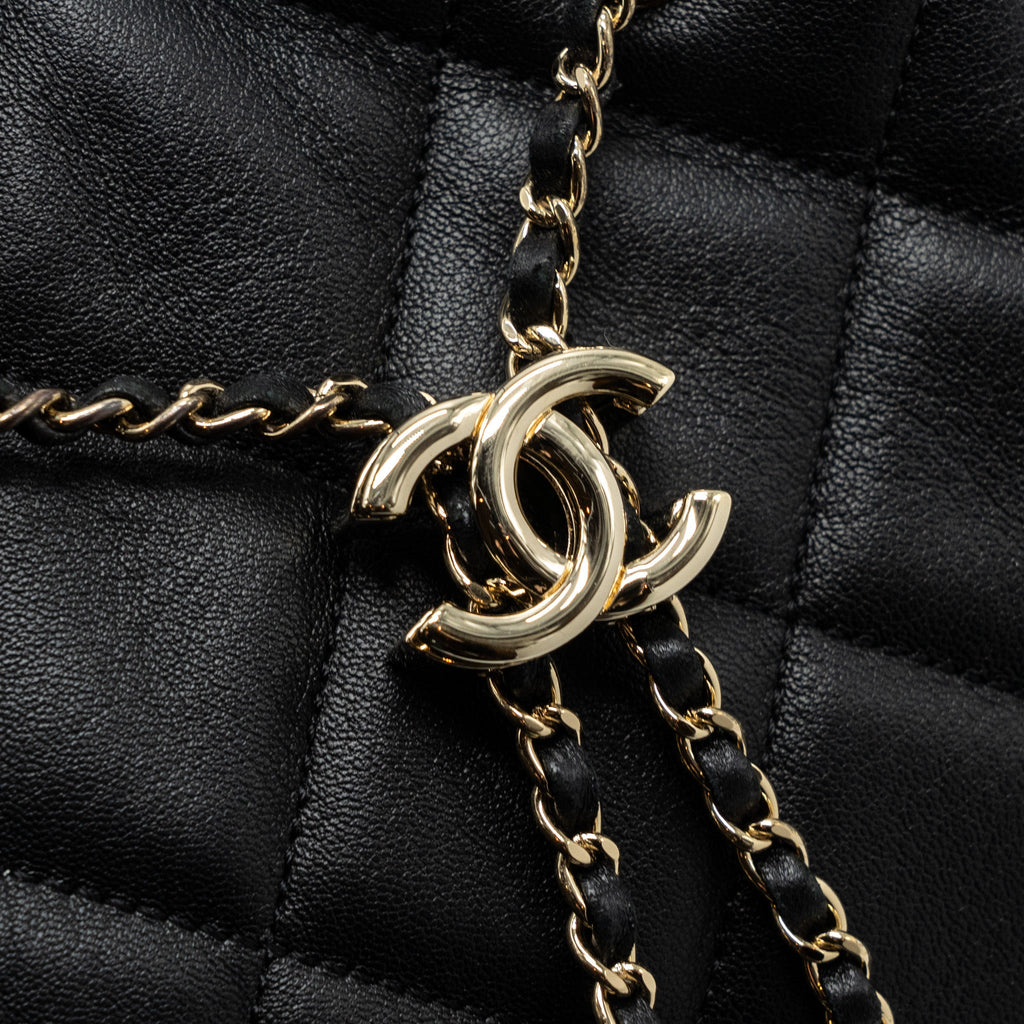 CHANEL DRAWSTRING BUCKET BAG CALFSKIN BLACK LGHW