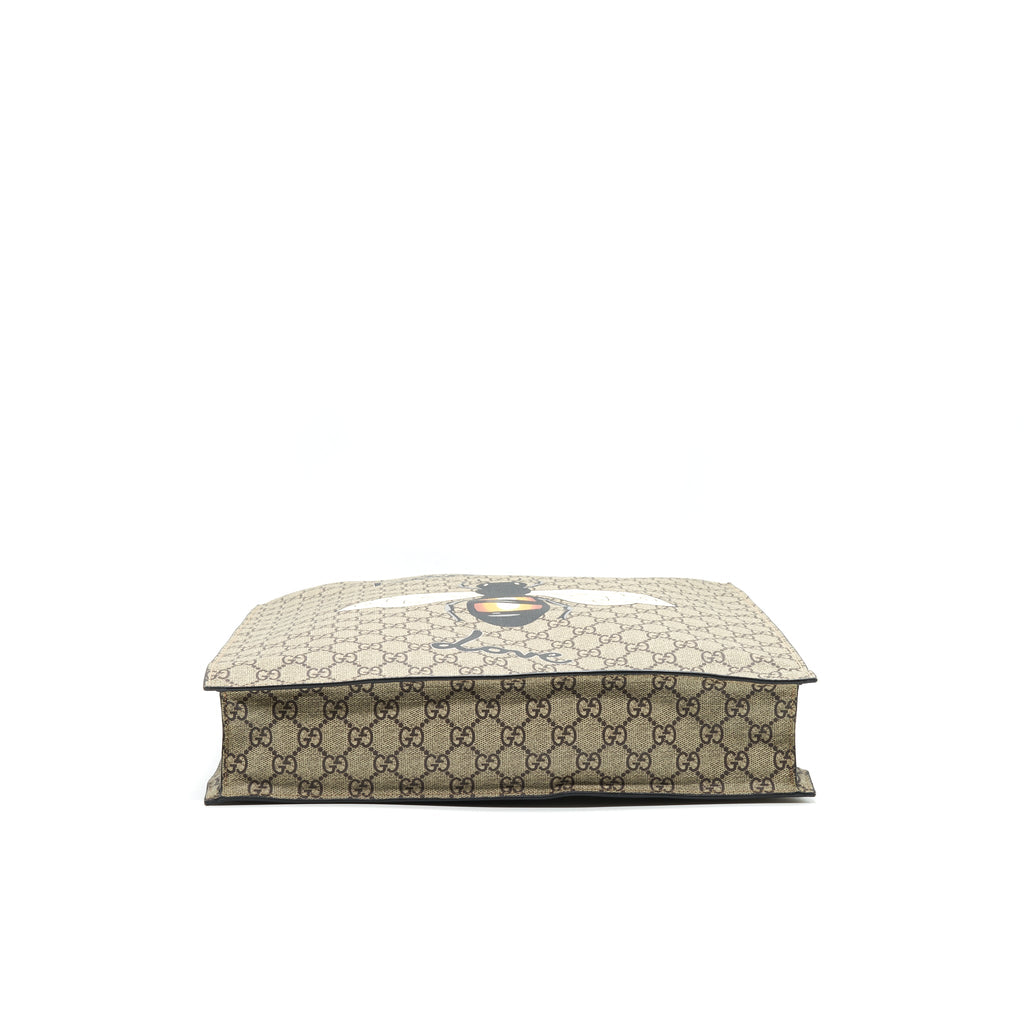GUCCI SUPREME CANVAS WITH BEE TOTE BAG