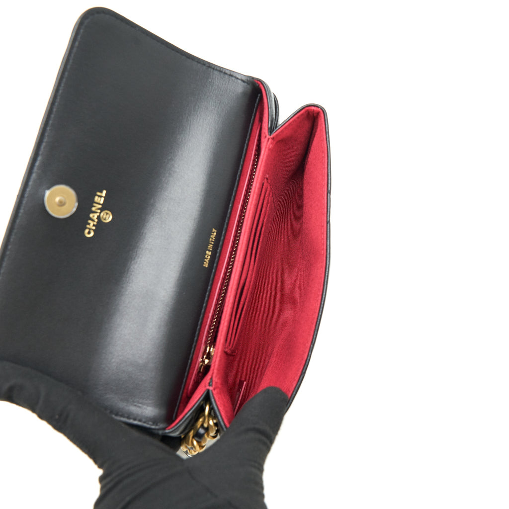 CHANEL 19 CLUTCH LAMBSKIN BLACK GHW
