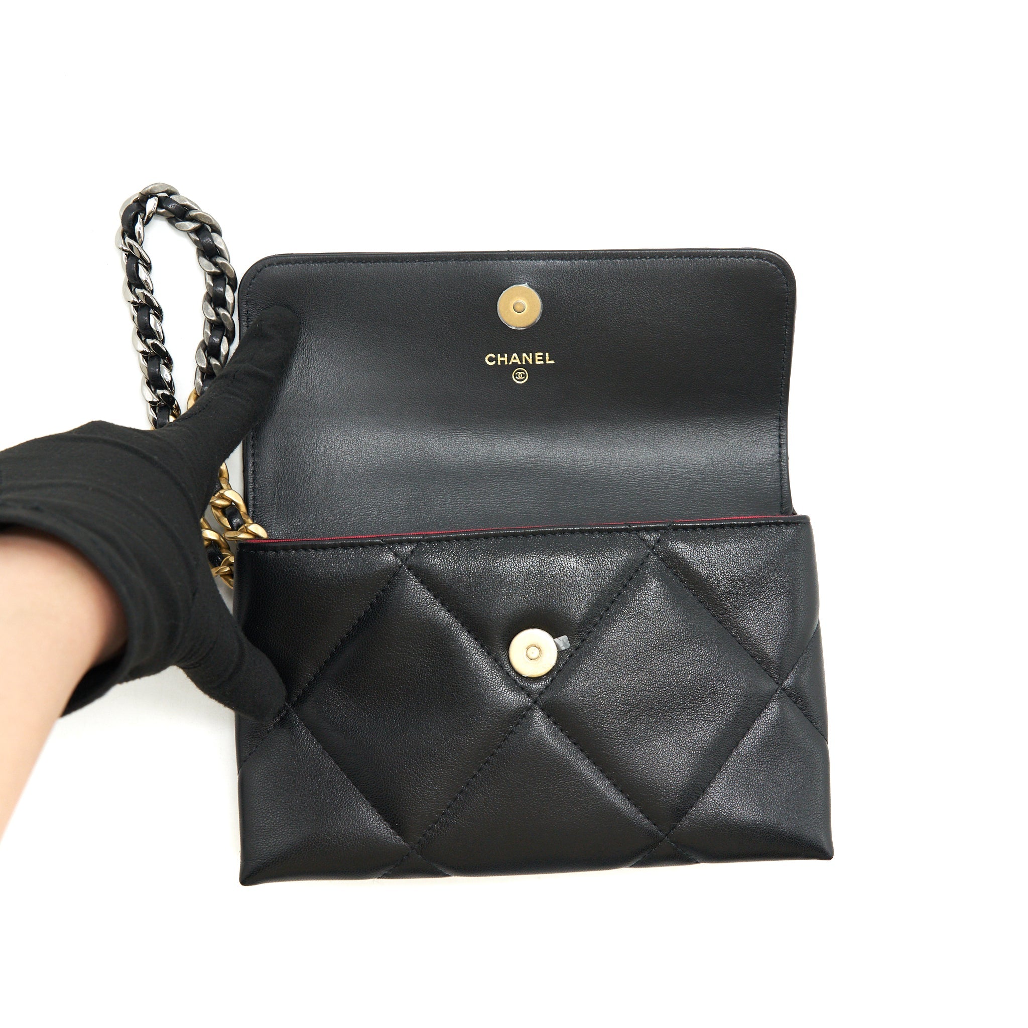 CHANEL 19 CLUTCH LAMBSKIN BLACK GHW