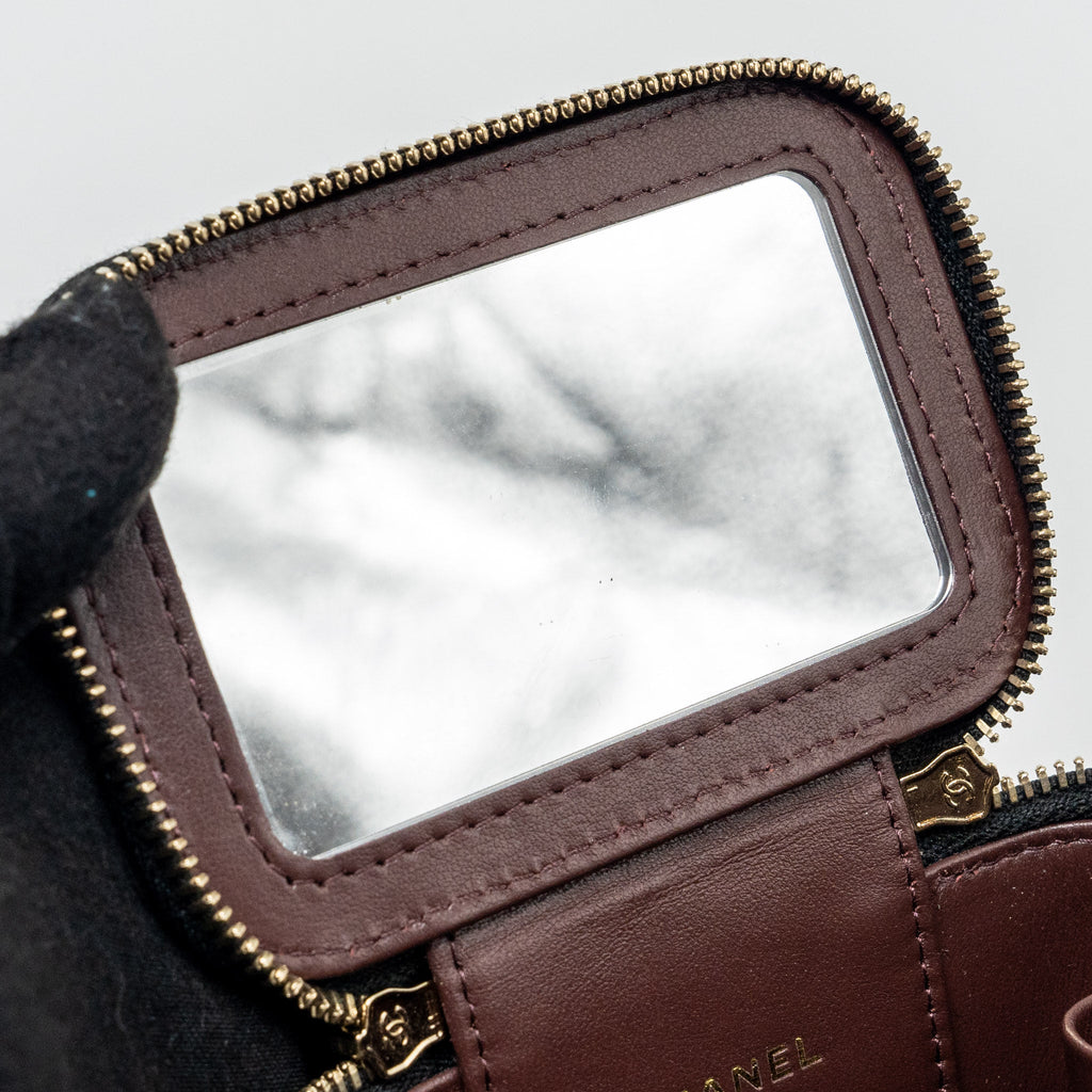 CHANEL 23C MINI VANITY CASE WITH CHAIN CAVIAR BLACK LGHW (MICROCHIP)
