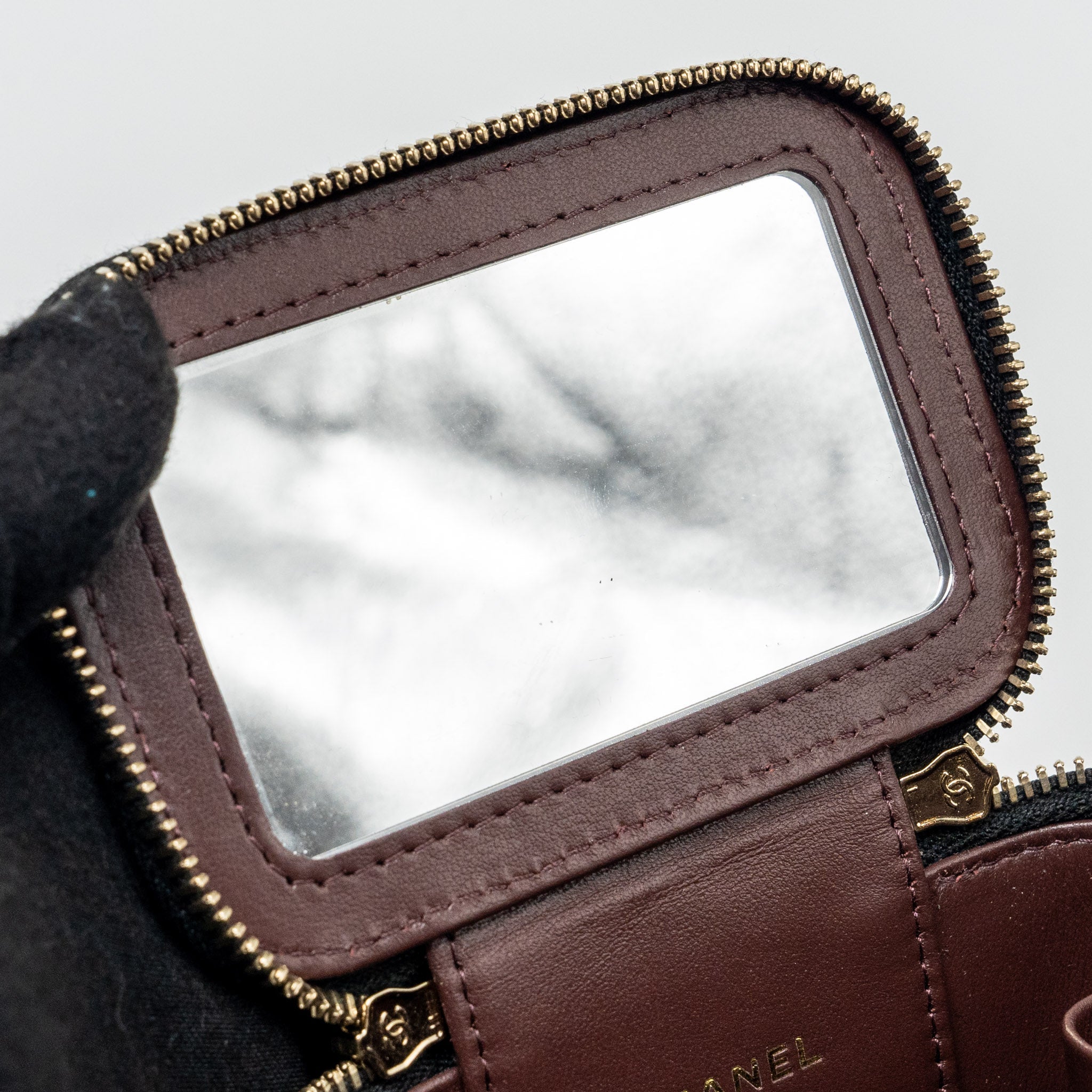 CHANEL 23C MINI VANITY CASE WITH CHAIN CAVIAR BLACK LGHW (MICROCHIP)