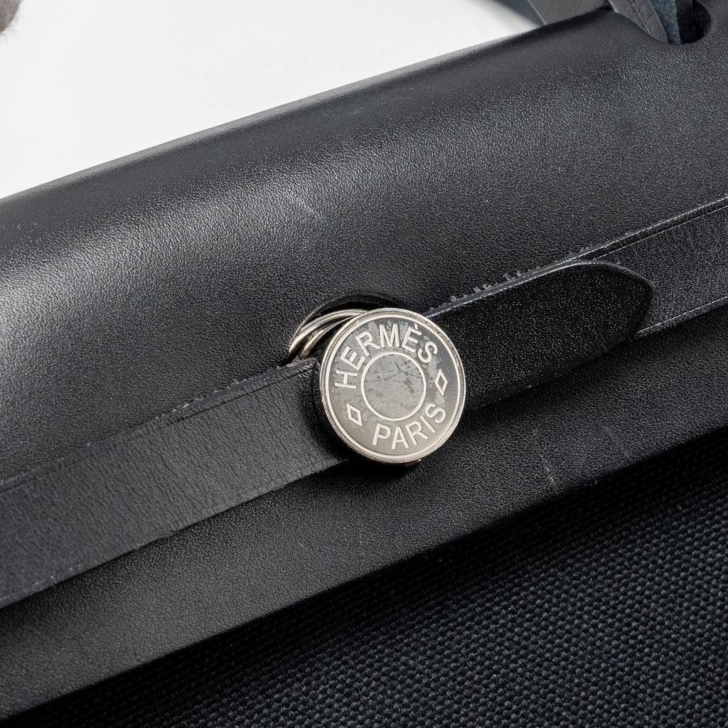 HERMES HERBAG 31 ZIP BAG CANVAS/HUNTER BLACK SHW