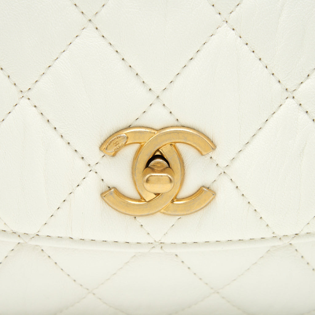 CHANEL SEASONAL FLAP BAG LAMBSKIN WHITE GHW
