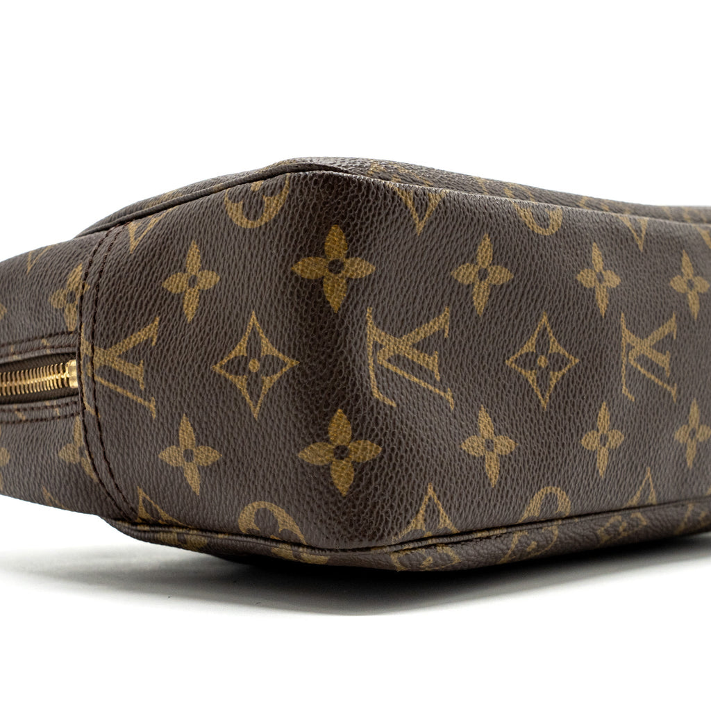 LOUIS VUITTON VINTAGE TROUSSE TOILETTE 28 COSMETIC BAG MONOGRAM CANVAS GHW