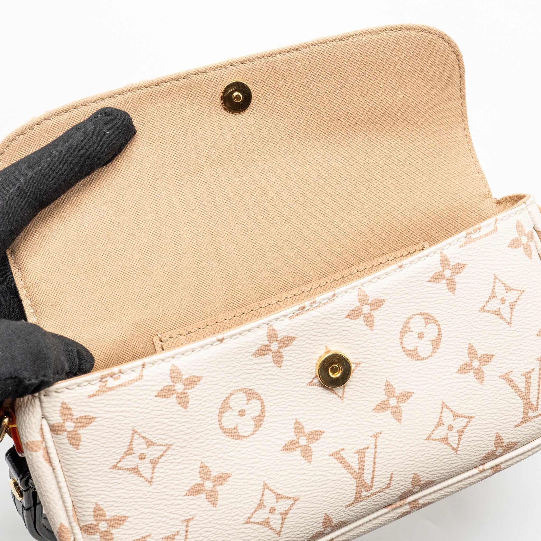 LOUIS VUITTON IVY WALLET ON CHAIN MONOGRAM CANVAS BEIGE/ CREAM GHW