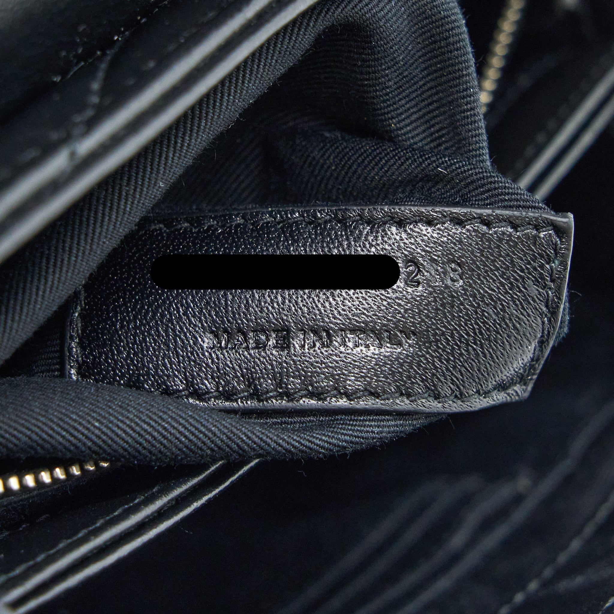 SAINT LAURENT LOULOU TOY STRAP BAG CALFSKIN BLACK SHW