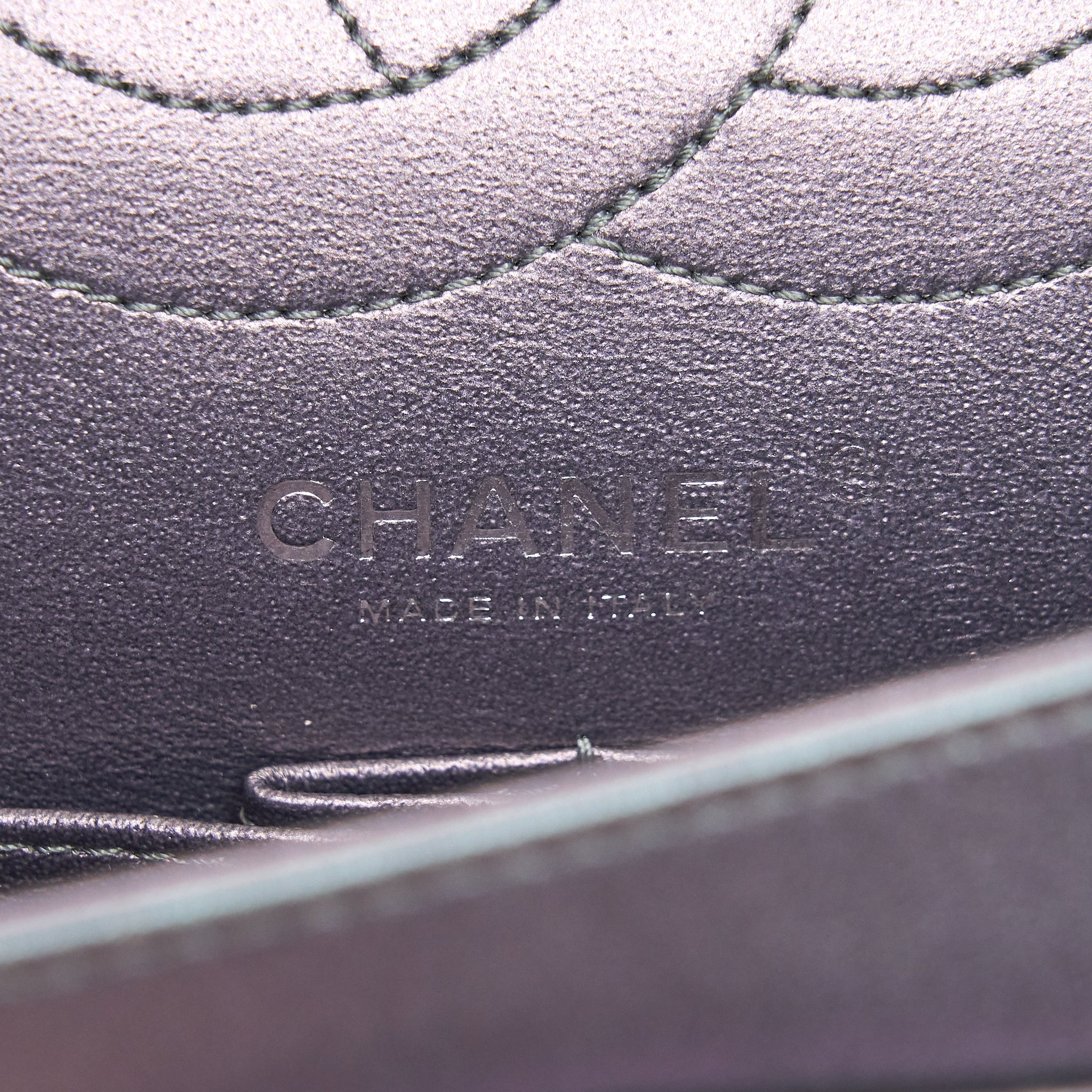 CHANEL 2.55 225 REISSUE FLAP BAG LAMBSKIN IRIDESCENT HARDWARE