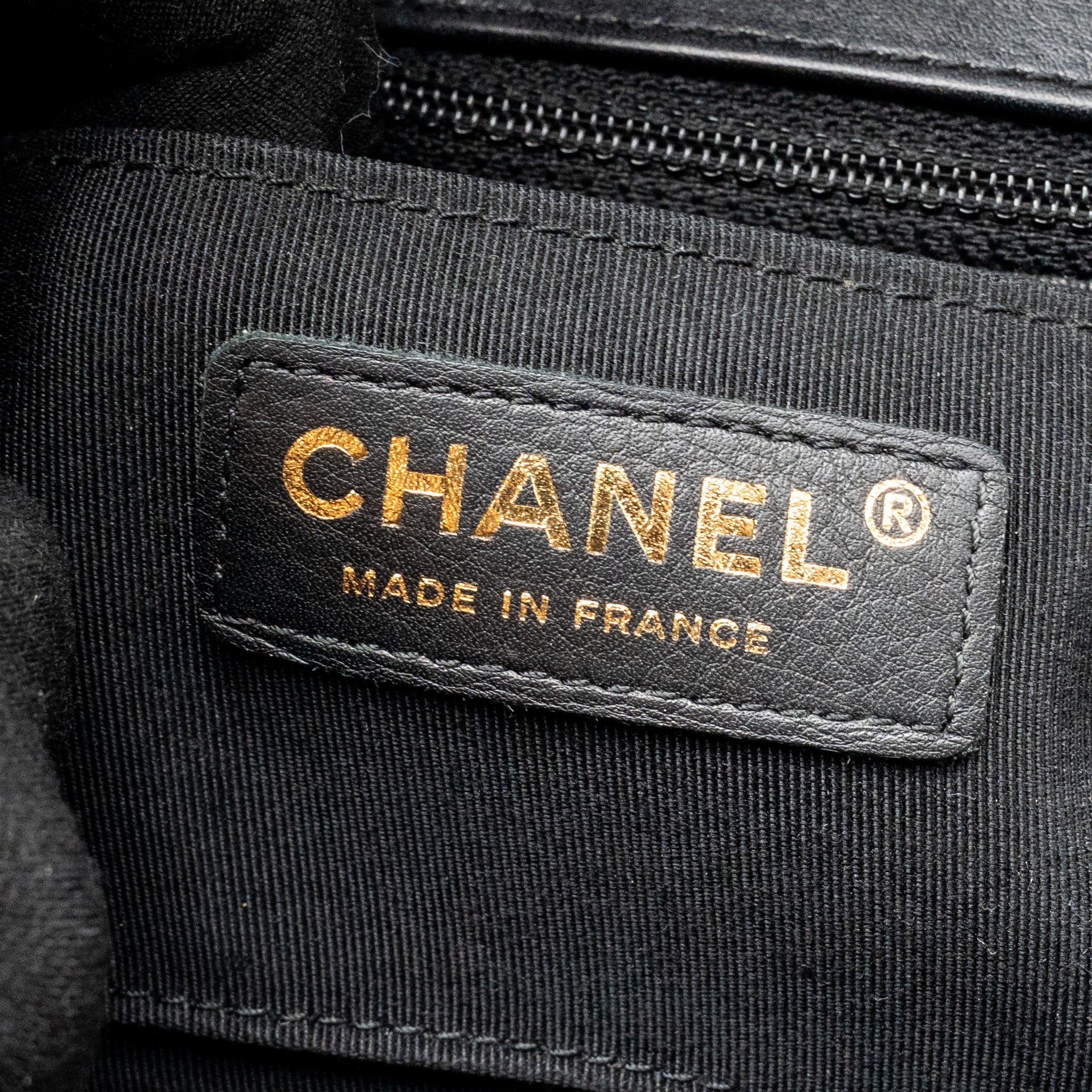 CHANEL CHEVRON FLAP BAG LAMBSKIN BLACK LGHW