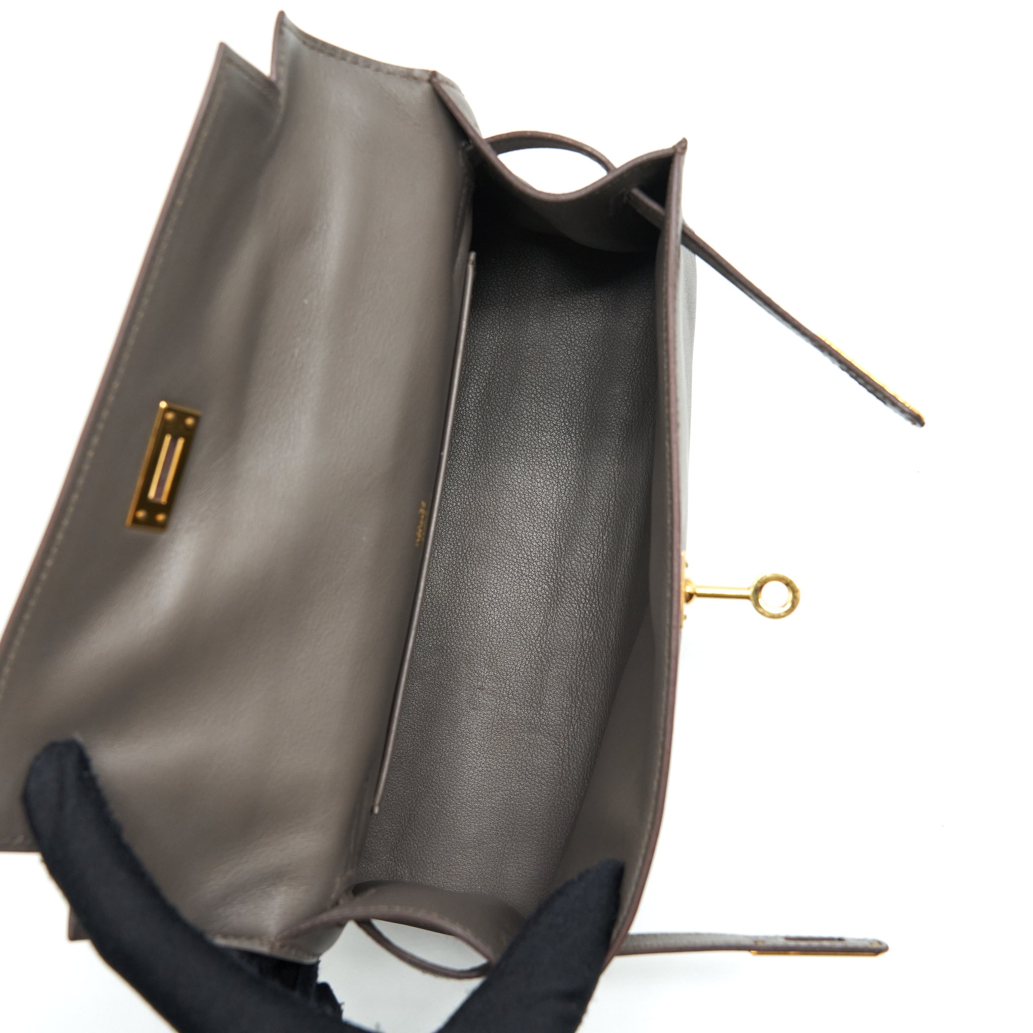 HERMES KELLY POCHETTE SWIFT 8F GRIS ETAIN GHW