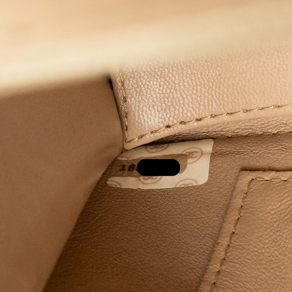 CHANEL VINTAGE TRAPEZOID SHOULDER BAG QUILTED LAMBSKIN BEIGE GHW