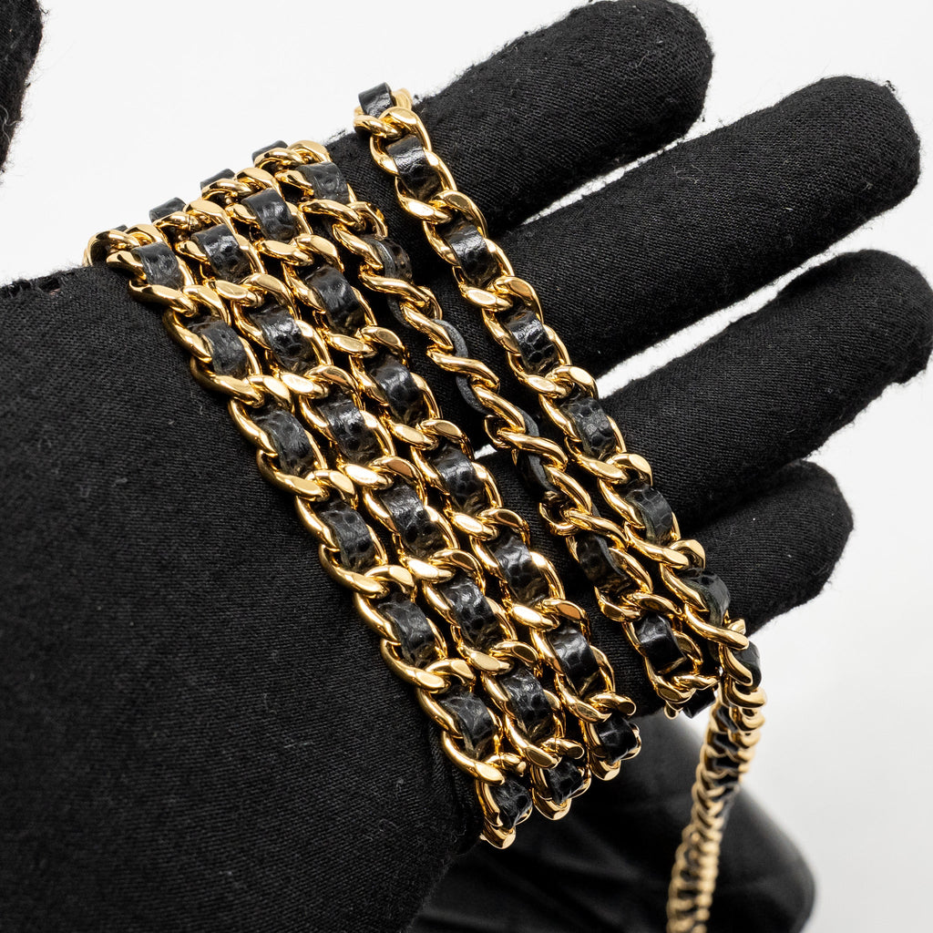 CHANEL CLASSIC WALLET ON CHAIN CAVIAR BLACK GHW
