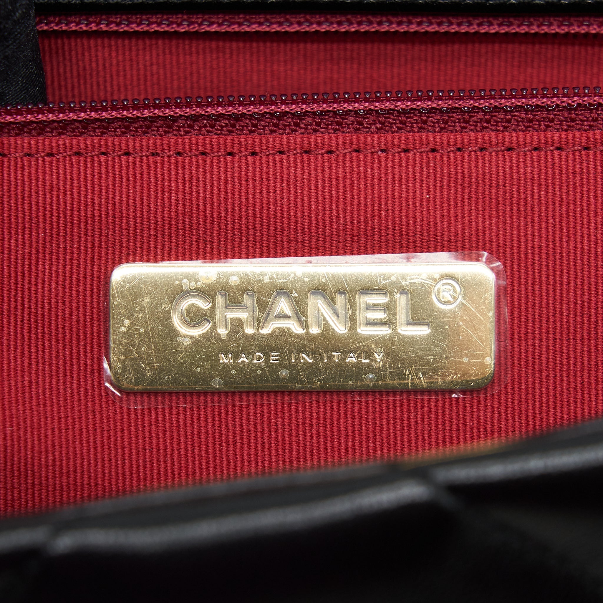 CHANEL SMALL 19 BAG LAMBSKIN BLACK GHW (MICROCHIP)