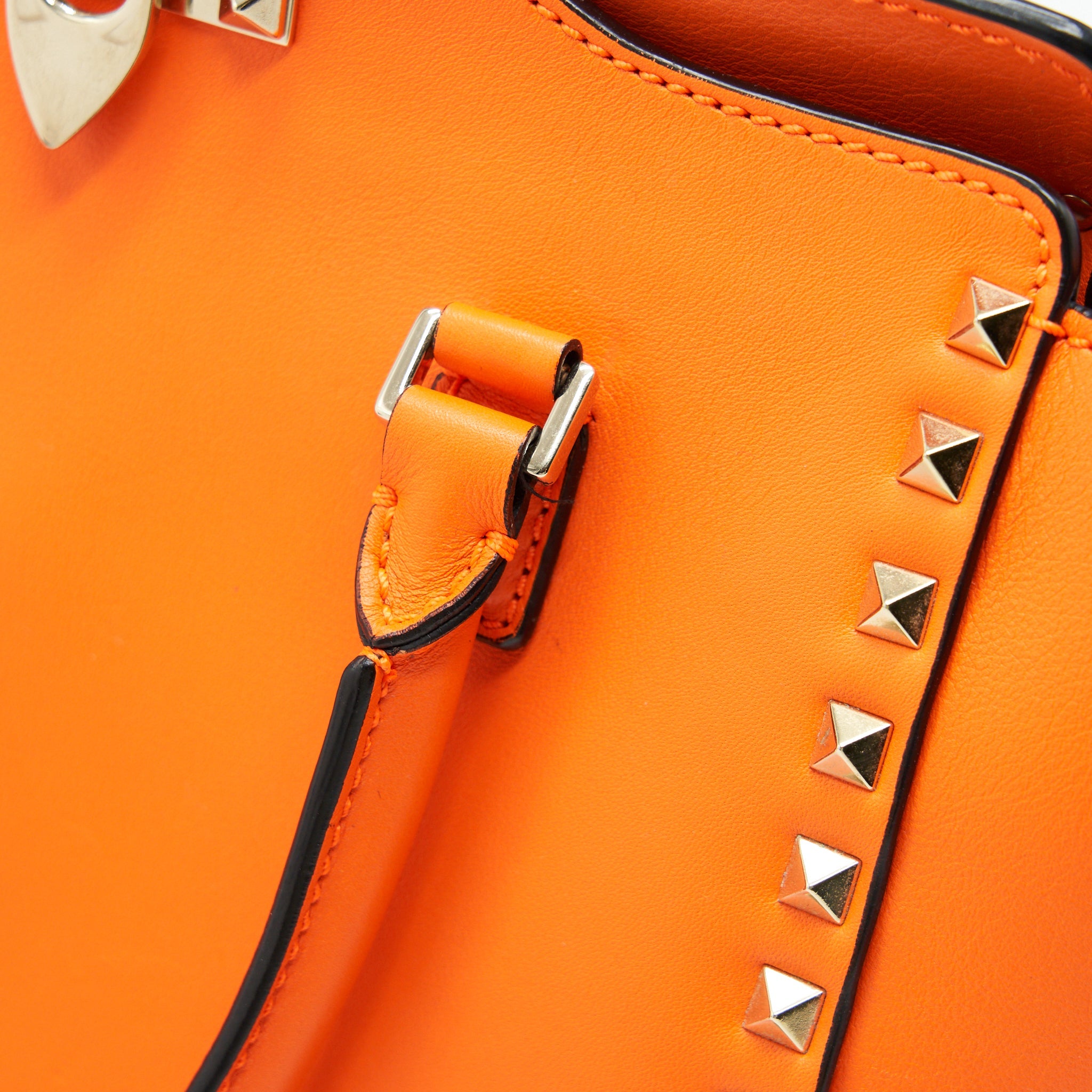 VALENTINO ROCKSTUD PAGOTA TOTE- SMALL