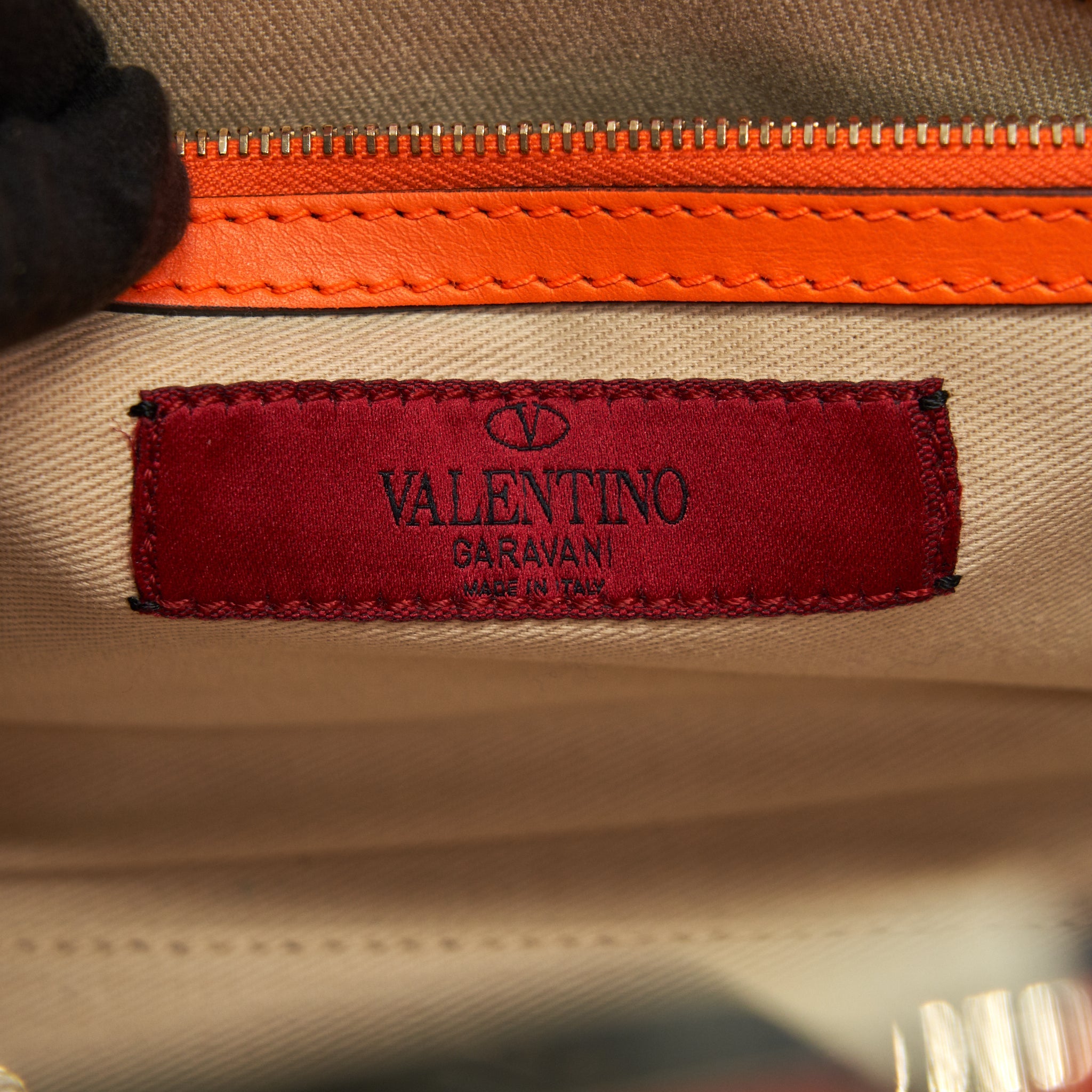 VALENTINO ROCKSTUD PAGOTA TOTE- SMALL