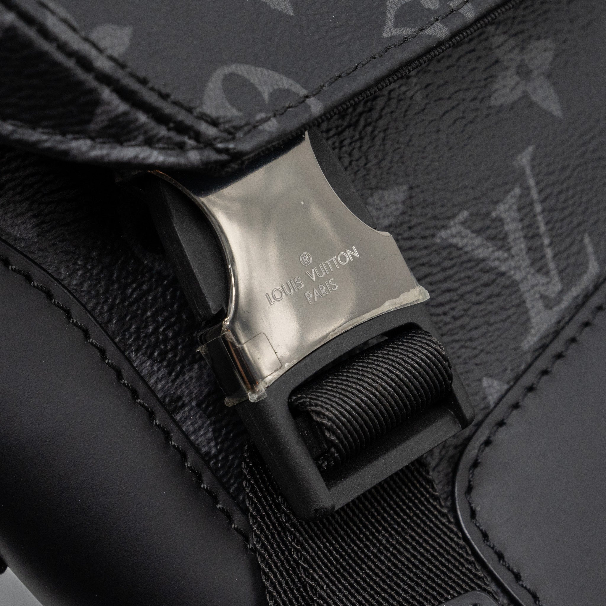 LOUIS VUITTON MESSENGER PM VOYOGER MONOGRAM ECLIPSE CANVAS BLACK SHW