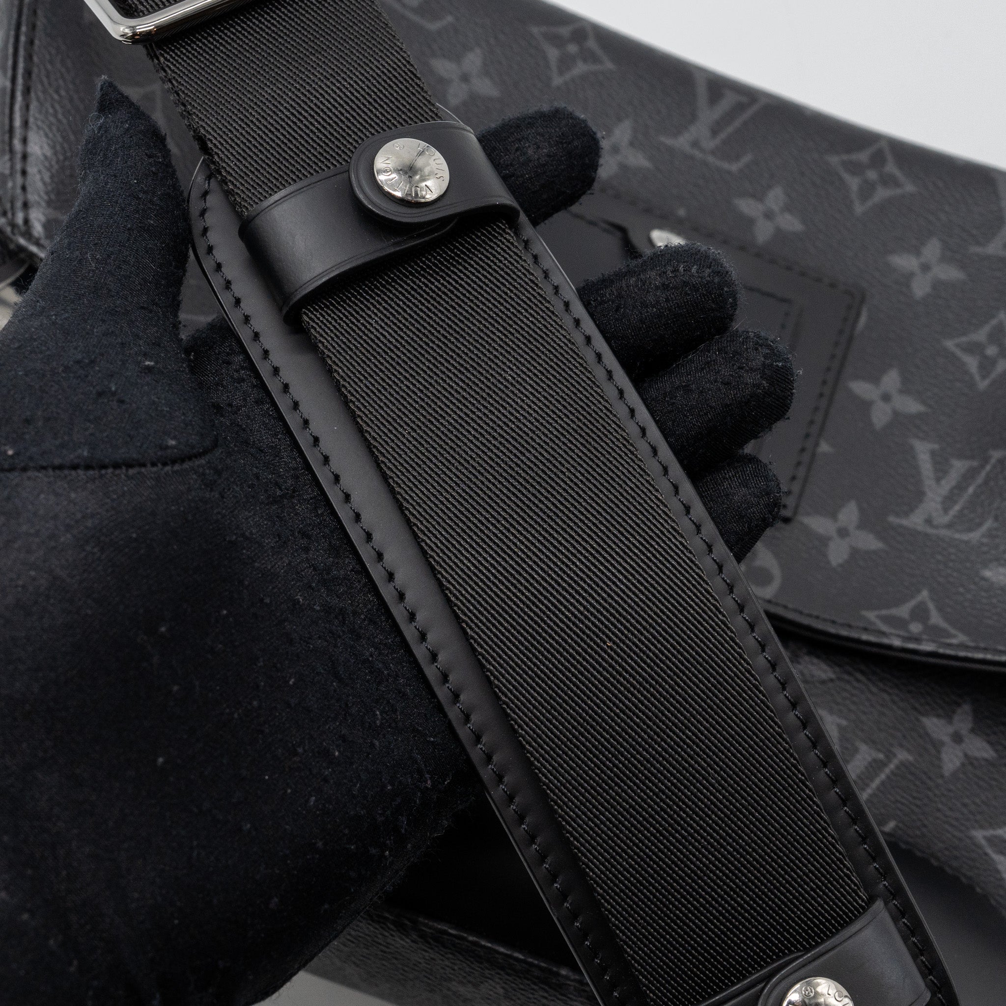 LOUIS VUITTON MESSENGER PM VOYOGER MONOGRAM ECLIPSE CANVAS BLACK SHW