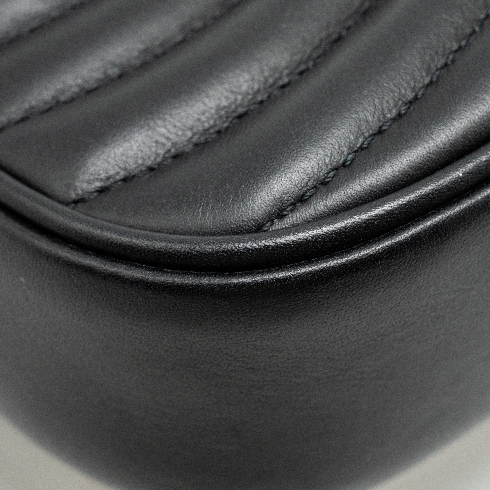 LOUIS VUITTON NEW WAVE MULTI POCHETTE CALFSKIN BLACK GHW
