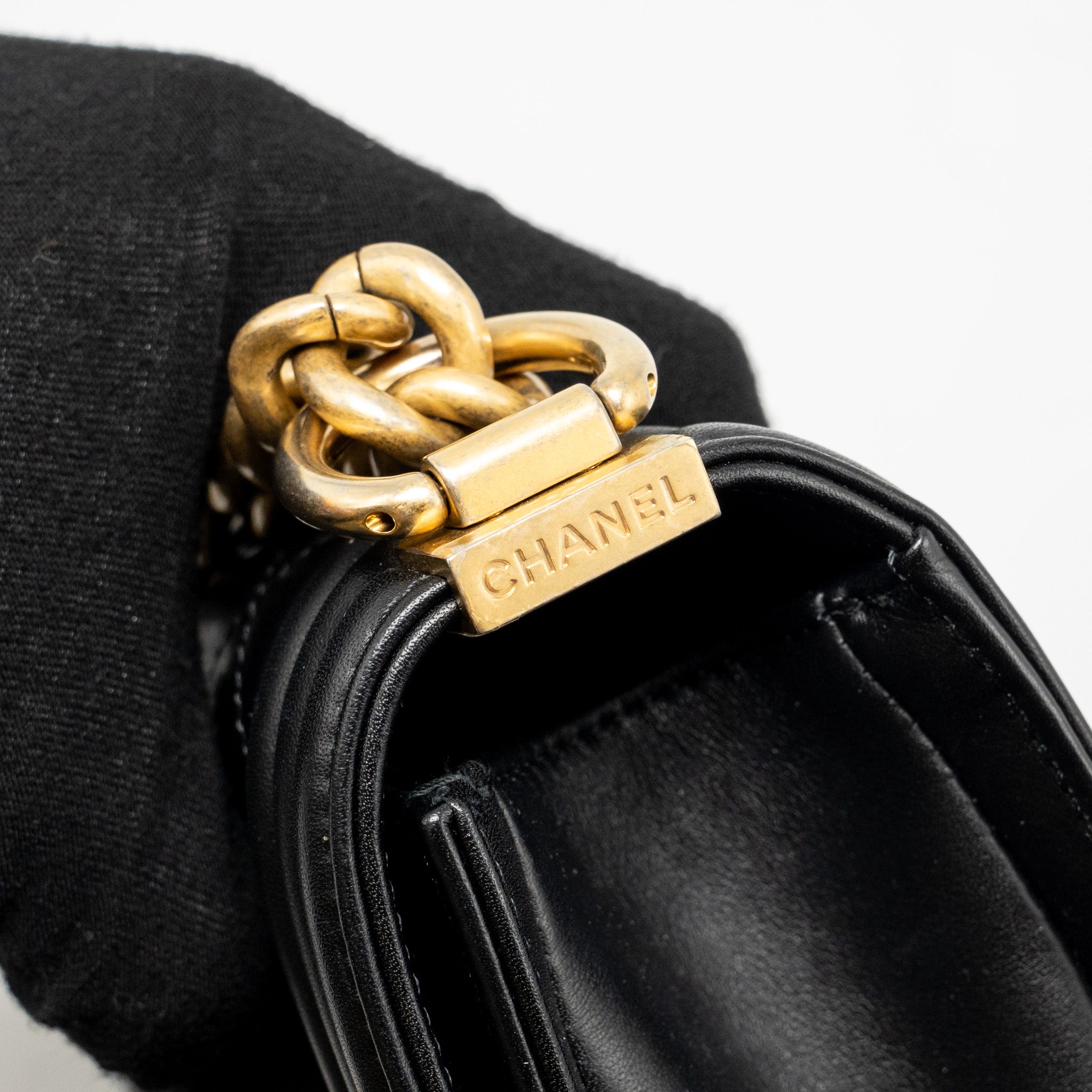 CHANEL SMALL BOY BAG CALFSKIN BLACK GHW (MICROCHIP)