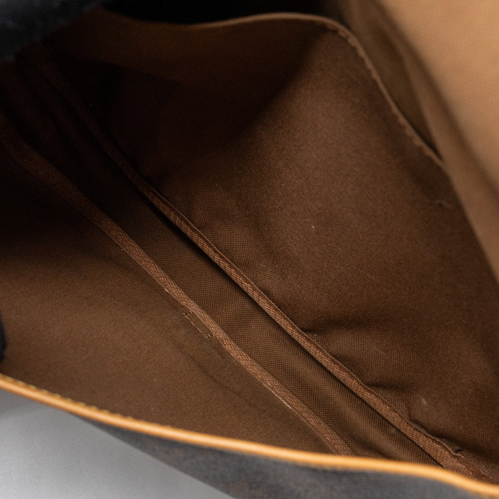 LOUIS VUITTON VINTAGE SAUMUR BAG MONOGRAM CANVAS GHW