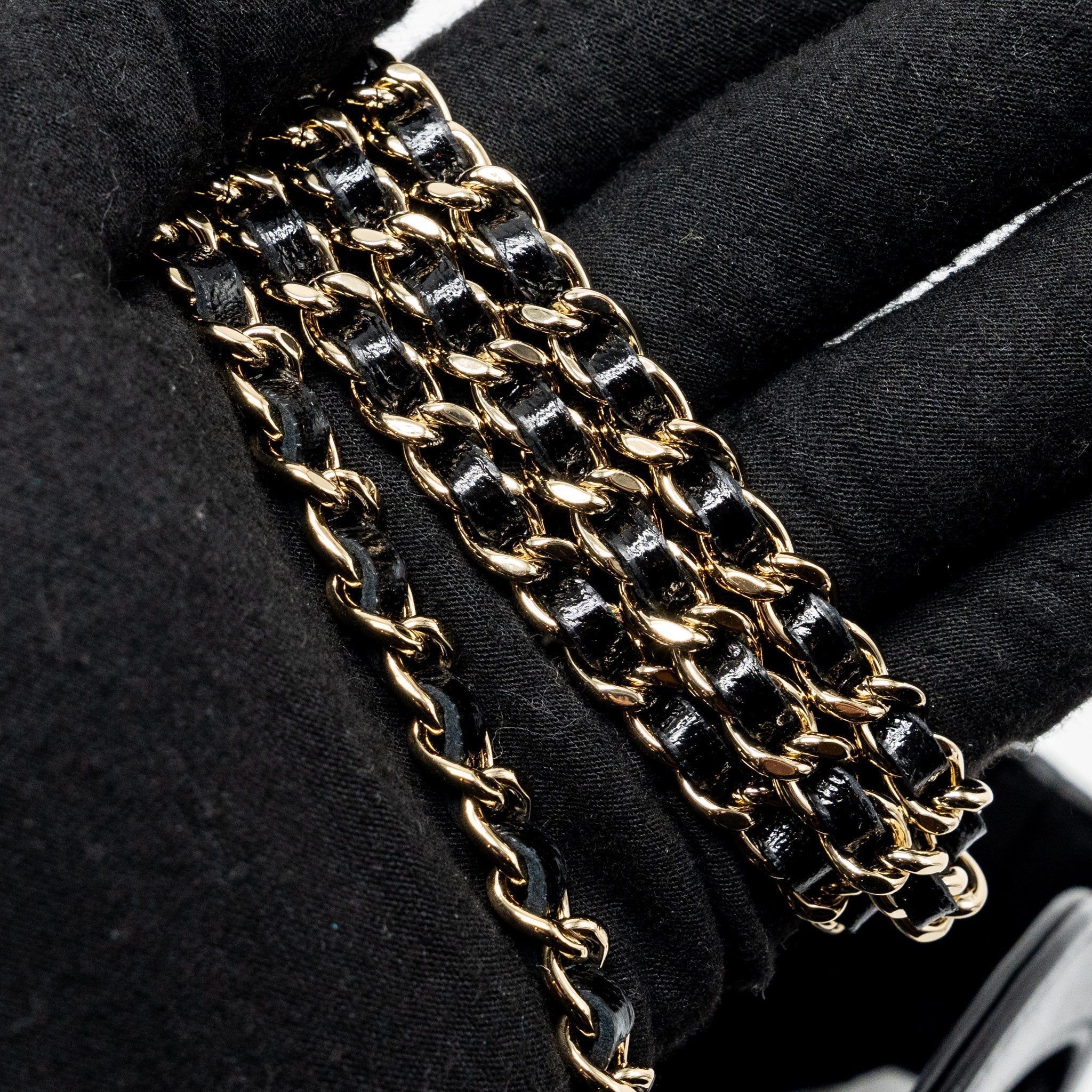 CHANEL 24S 31 MINI CLUTCH WITH CHAIN SHINY LAMBSKIN BLACK LGHW (MICROCHIP)