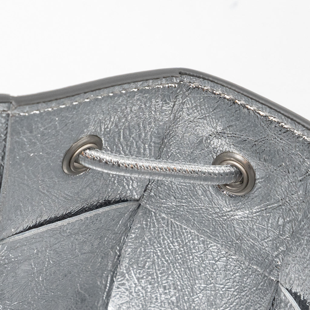 BOTTEGA VENETA SMALL CASSETTE CROSS-BODY BUCKET CALFSKIN SILVER SHW