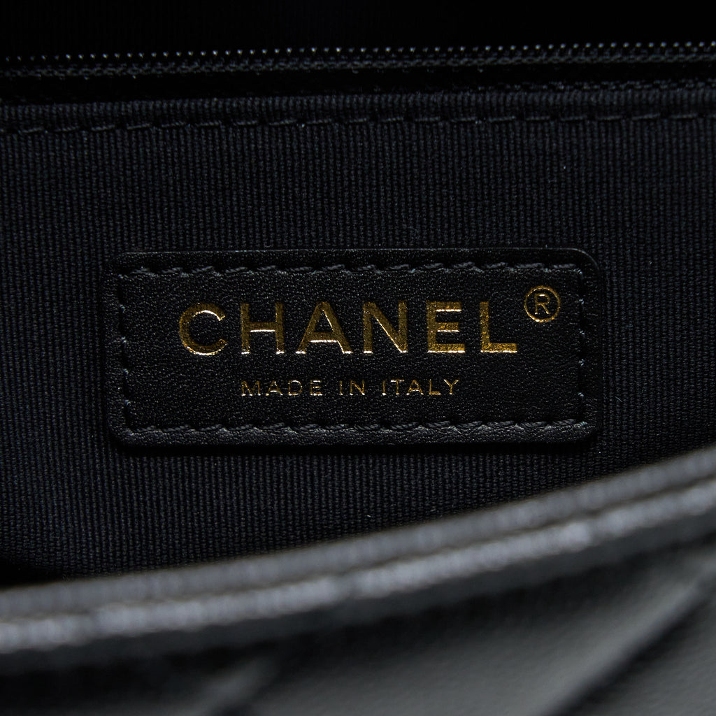 CHANEL 23C MINI FLAP BAG WITH CC LOGO CHAIN GRAINED CALFSKIN BLACK GHW (MICROCHIP)