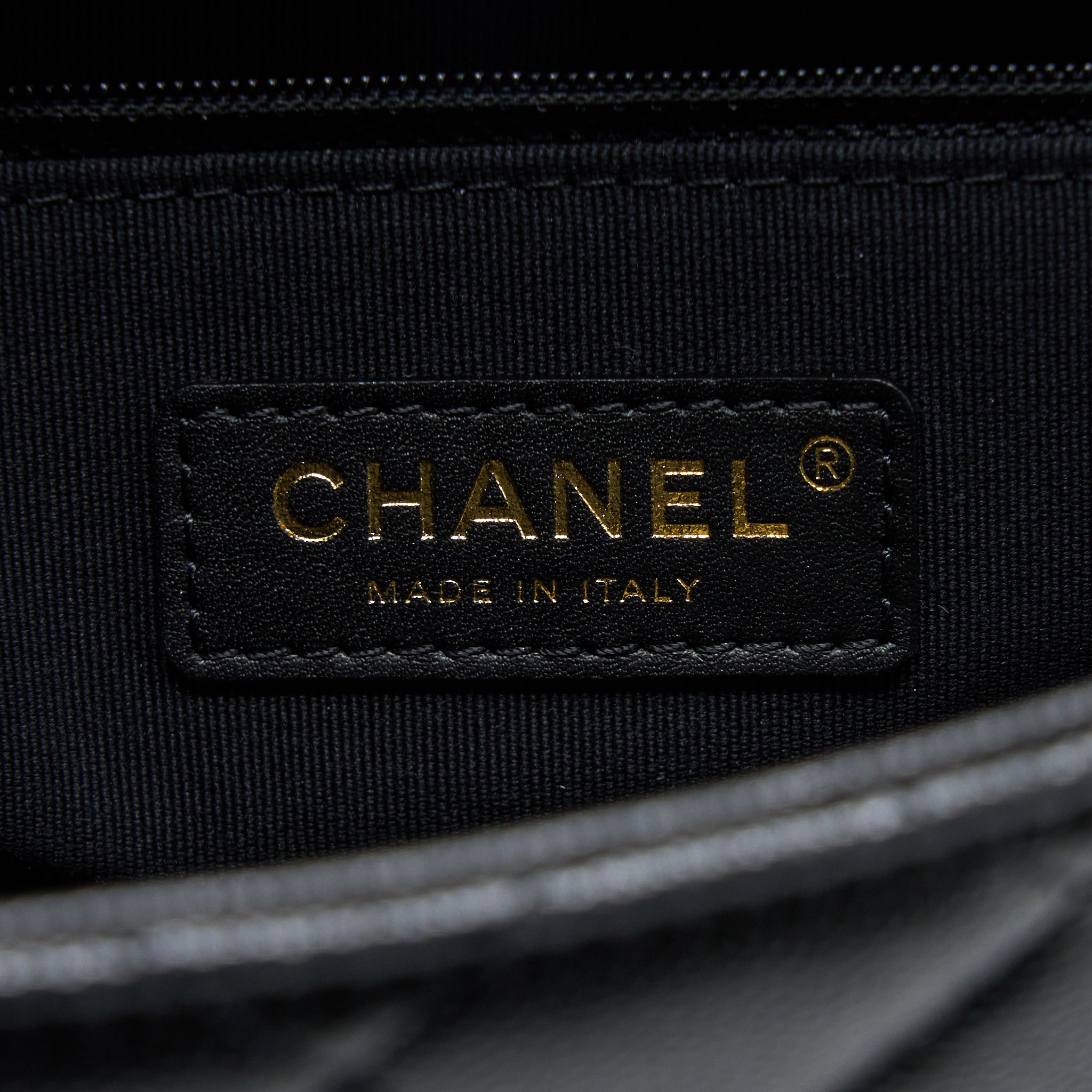 CHANEL 23C MINI FLAP BAG WITH CC LOGO CHAIN GRAINED CALFSKIN BLACK GHW (MICROCHIP)