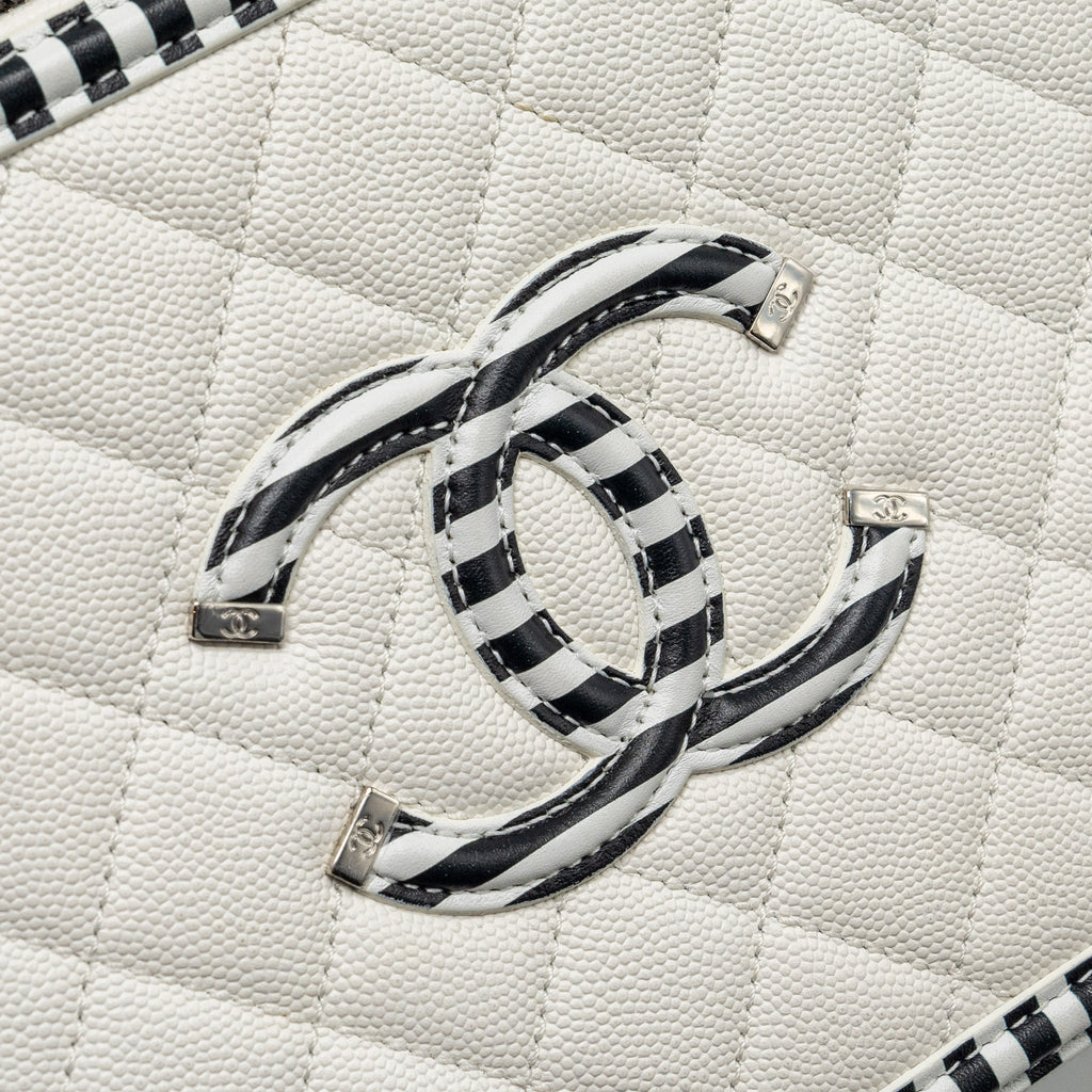 CHANEL MEDIUM FILIGREE CAMERA BAG CAVIAR WHITE/BLACK SHW