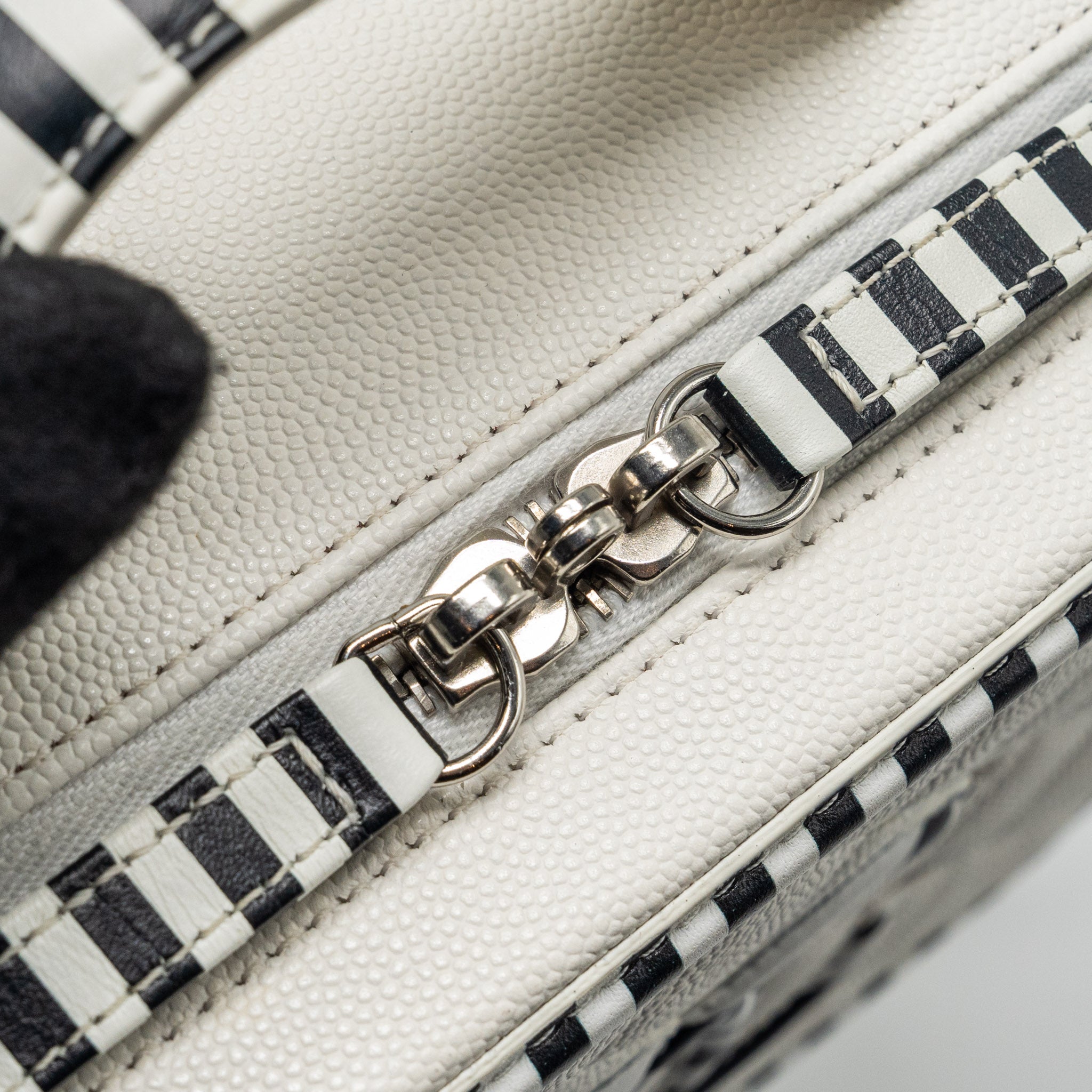 CHANEL MEDIUM FILIGREE CAMERA BAG CAVIAR WHITE/BLACK SHW