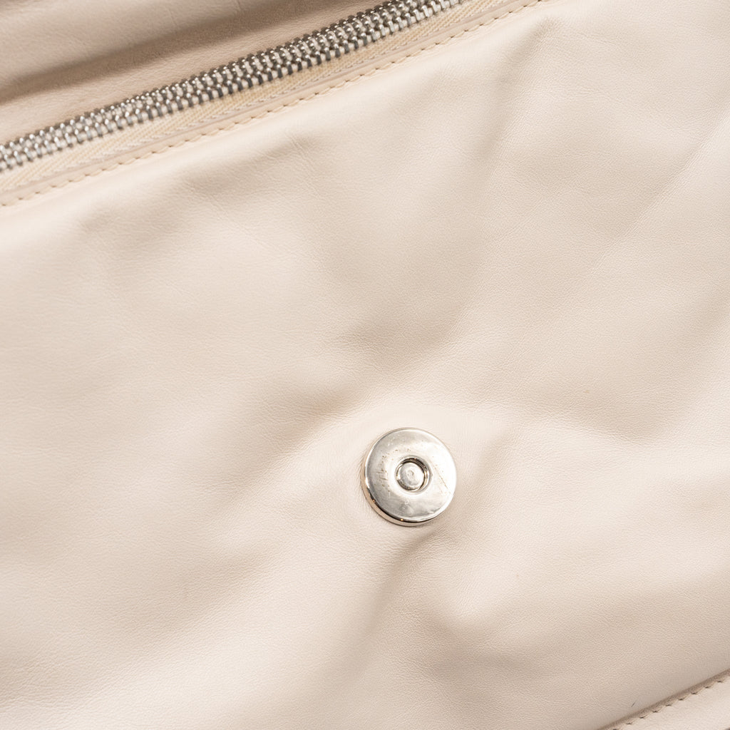 SALVATORE FERRAGAMO SMALL VIVA BOW SHOULDER BAG CREAM AND SHW