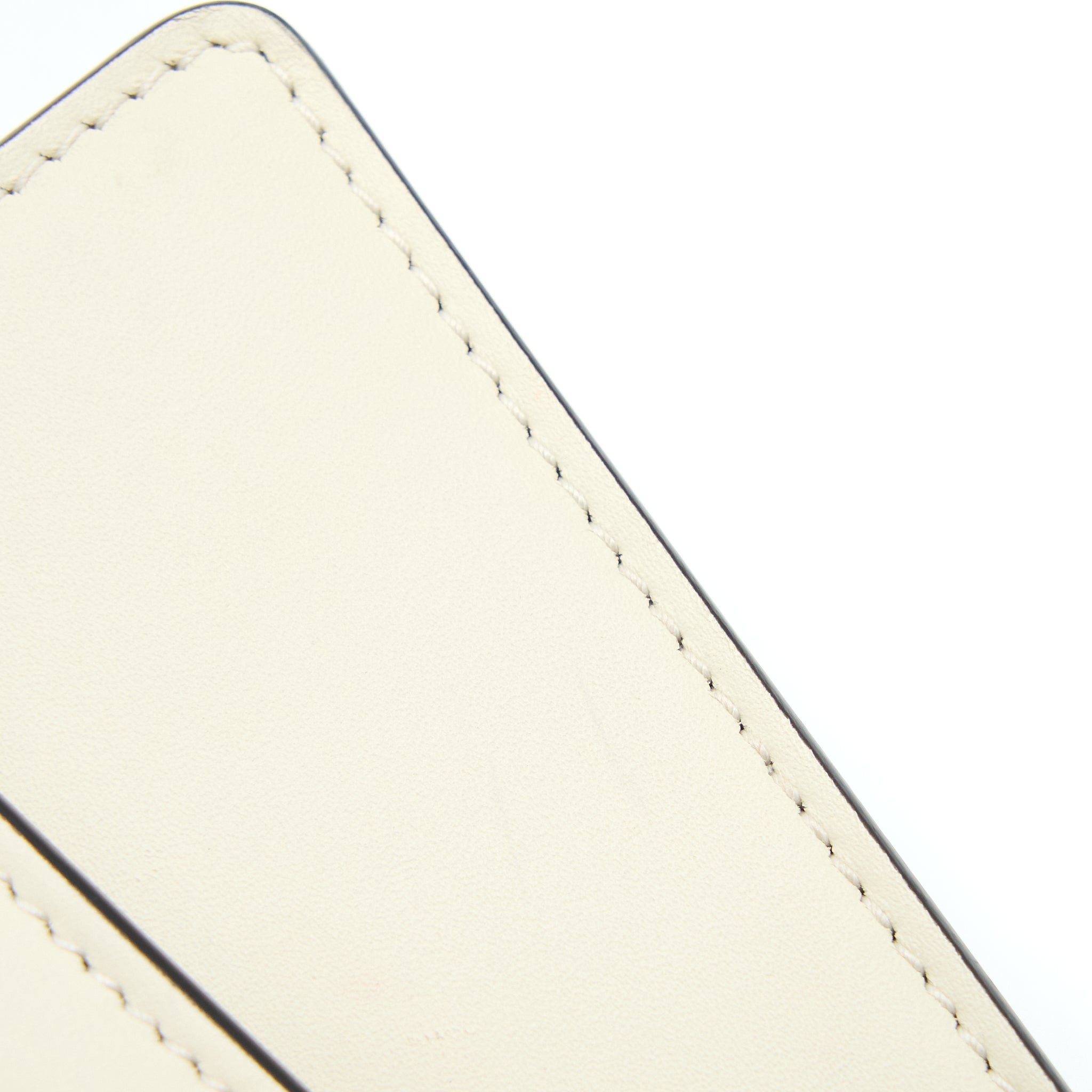 GUCCI SYLVIE MINI CHAIN BAG CALFSKIN WHITE GHW