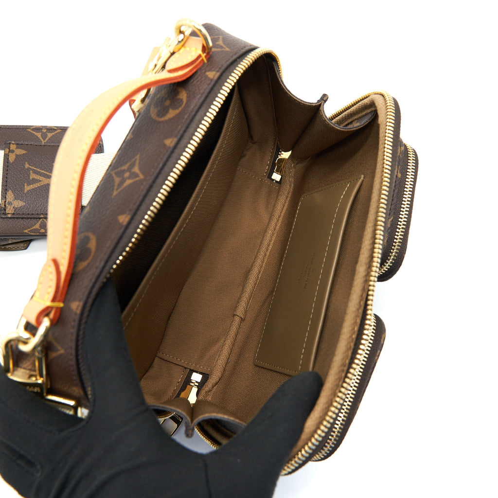LOUIS VUITTON UTILITY CROSSBODY MONOGRAM CANVAS BAG