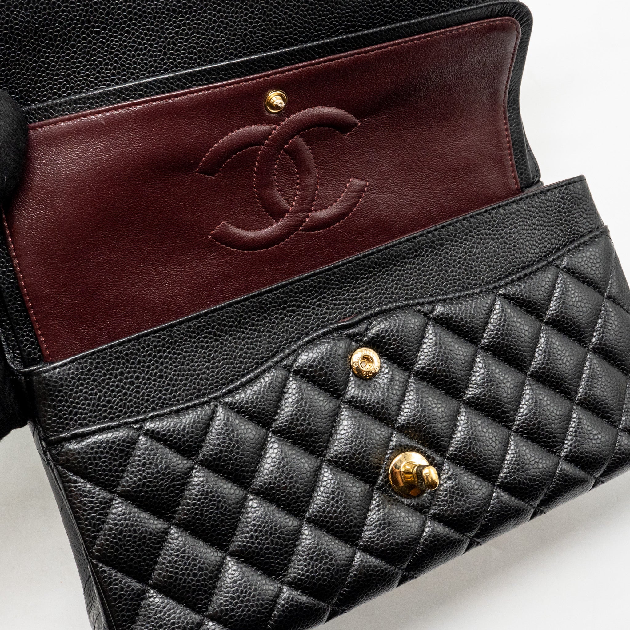 CHANEL MEDIUM CLASSIC DOUBLE FLAP BAG CAVIAR BLACK GHW