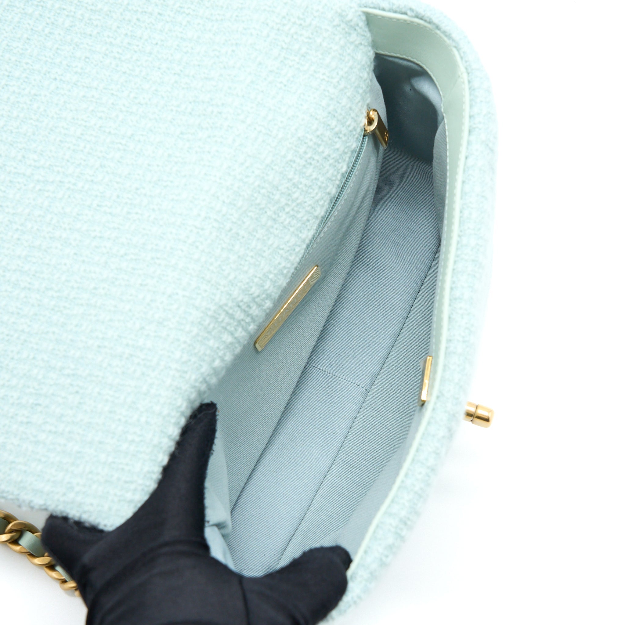 CHANEL 22B SMALL 19 BAG TWEED LIGHT GREEN MULTICOLOUR HARDWARE (MICORCHIP)