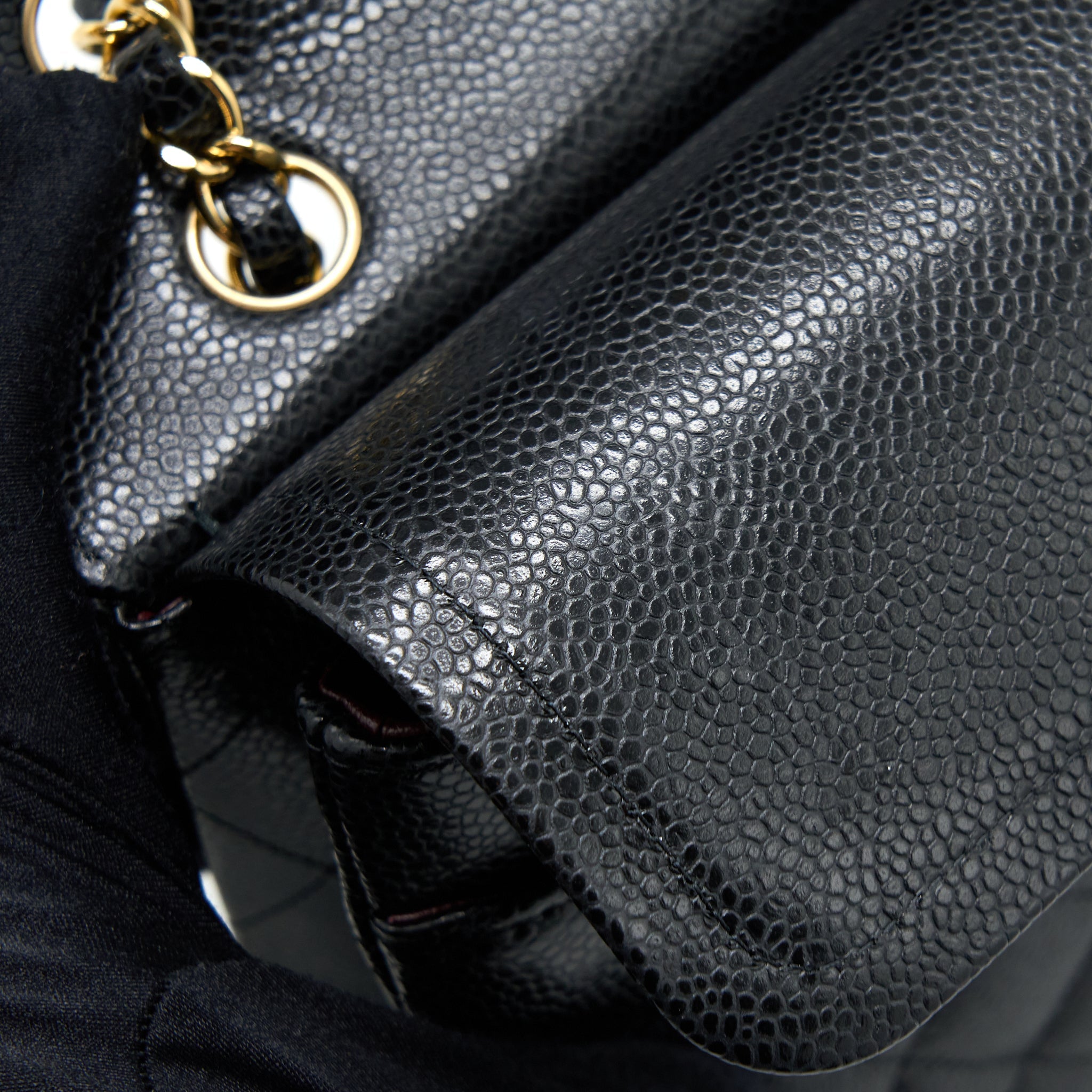 CHANEL MEDIUM CLASSIC DOUBLE FLAP BAG CAVIAR BLACK GHW (MICROCHIP)