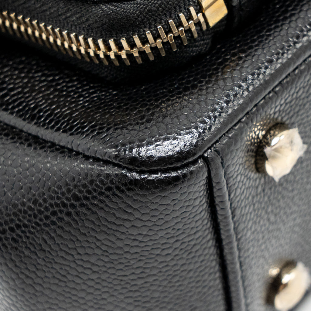 CHANEL SMALL BUSINESS AFFINITY CAVIAR BLACK LGHW (MICROCHIP)