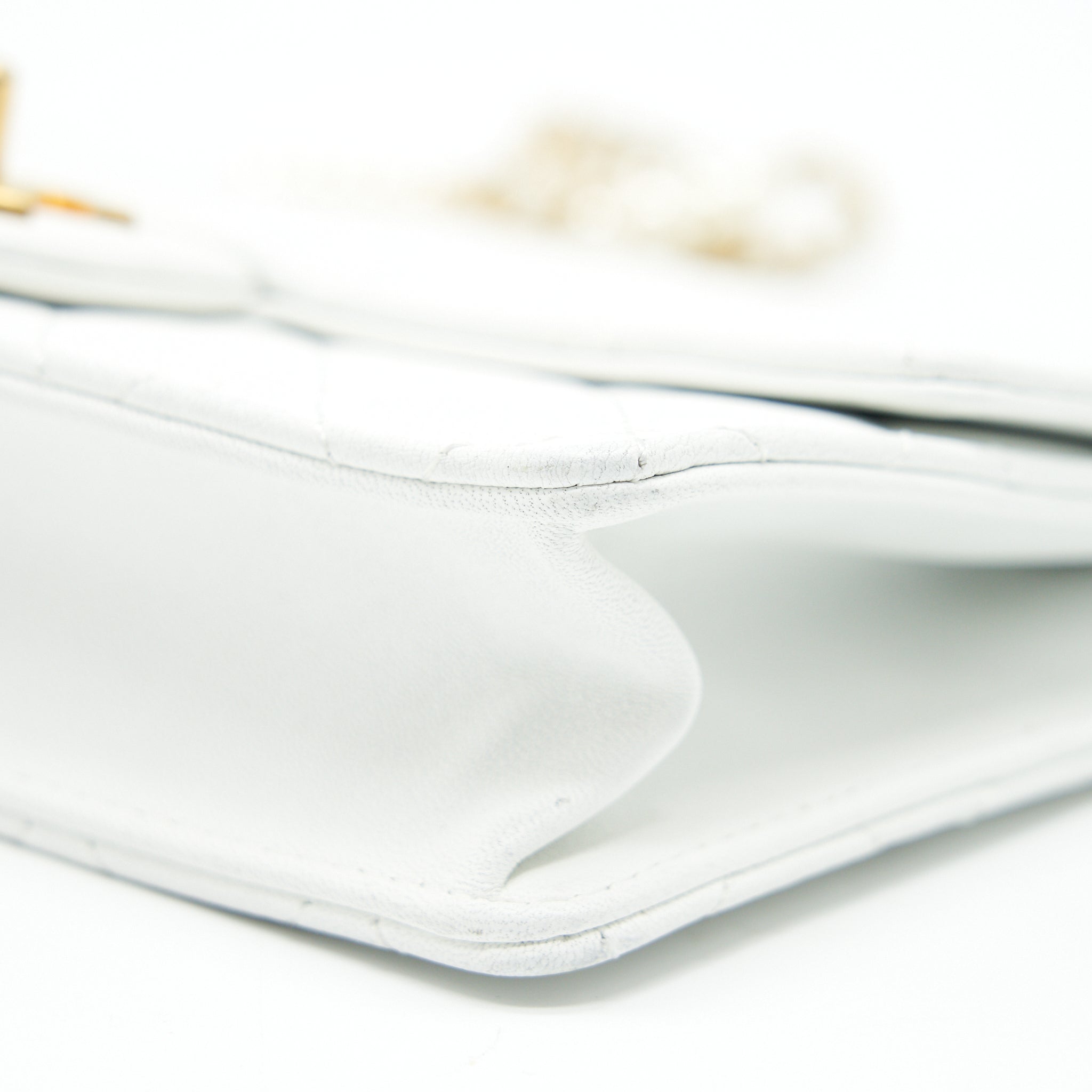 CHANEL QUILTED PEARL CHAIN FLAP BAG IN WHITE GHW