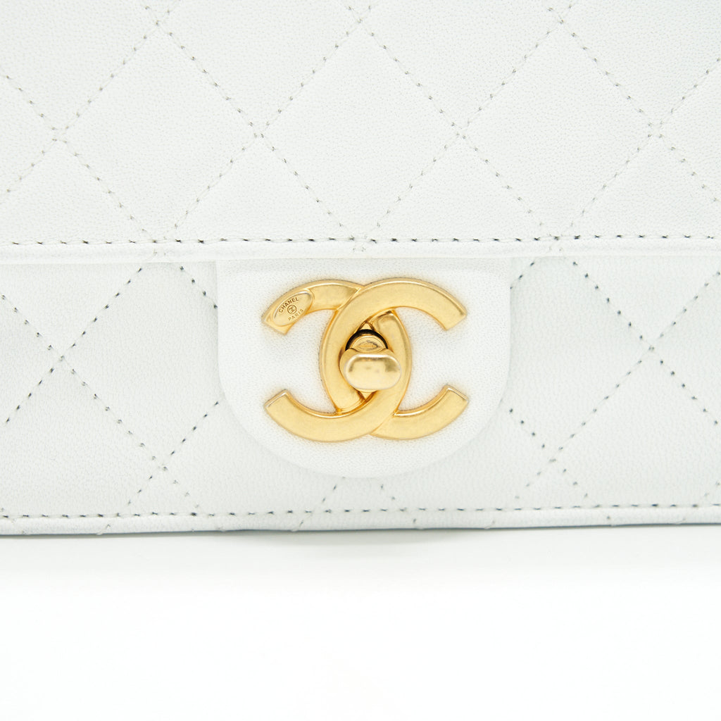CHANEL QUILTED PEARL CHAIN FLAP BAG IN WHITE GHW