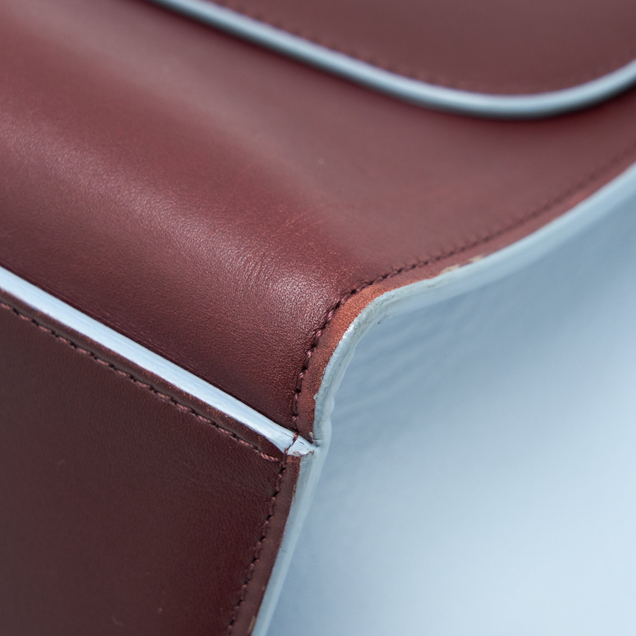 CELINE TRAPEZE BAG BURGUNDY / LIGHT BLUE GHW