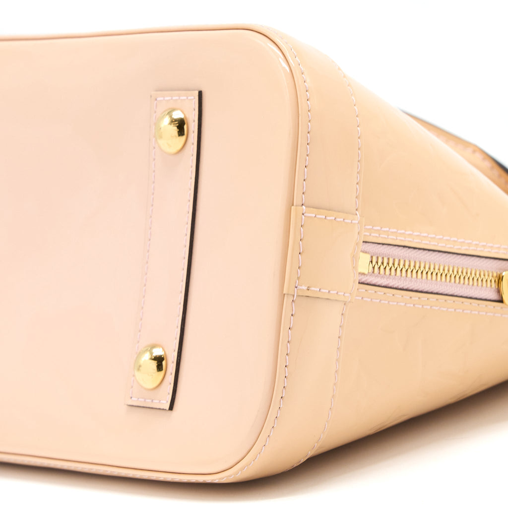 LOUIS VUITTON ALMA PM LIGHT BEIGE GHW