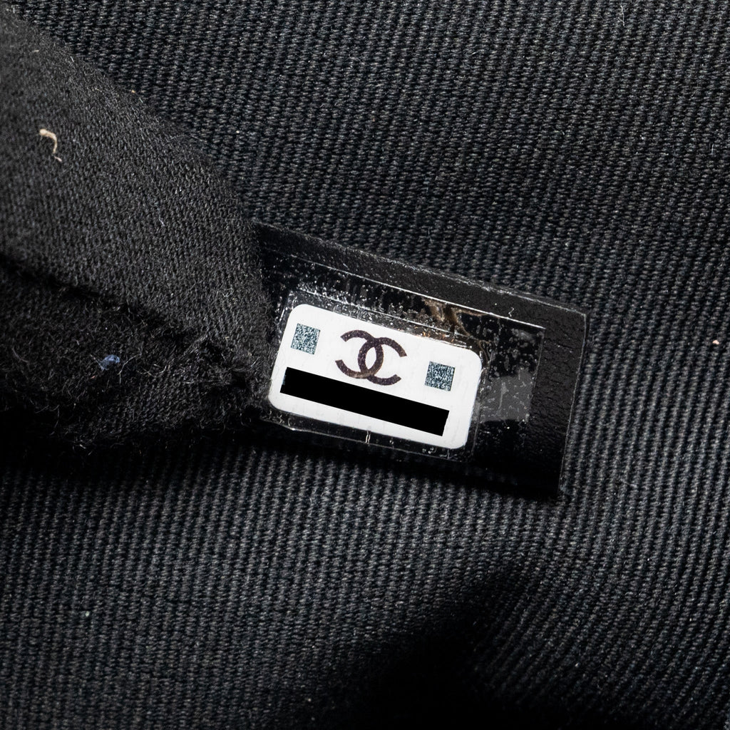 CHANEL 24A BOWKNOT CLUTCH WITH CHAIN PATENT CRUMPLED LAMBSKIN/SHINY LAMBSKIN BLACK/PINK GHW (MICROCHIP)