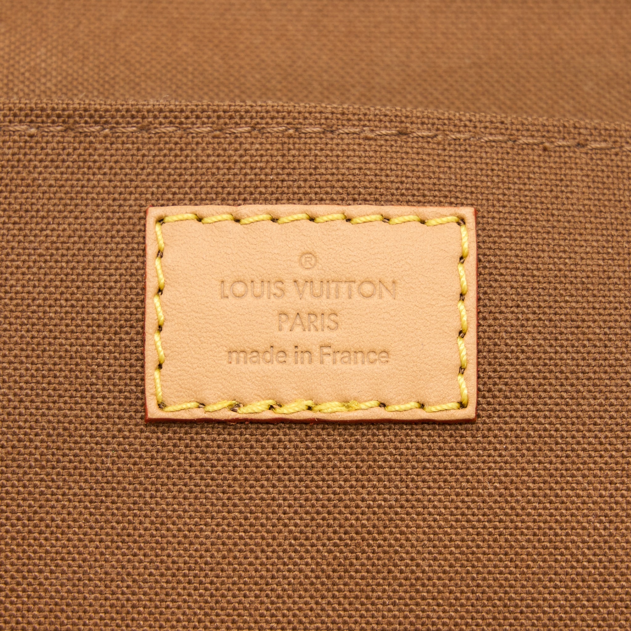 LOUIS VUITTON PETIT SAC PLAT MONOGRAM CANVAS GHW